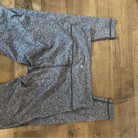 Lululemon lightly worn leggings😊 - Picture 2 of 3